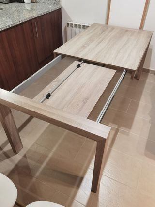 Mesa de comedor extensible