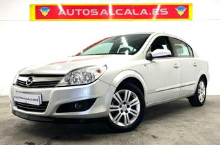 Opel Astra 2012