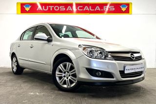 Opel Astra 2012