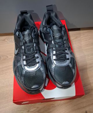 Zapatillas Nike V2K Run Nuevas