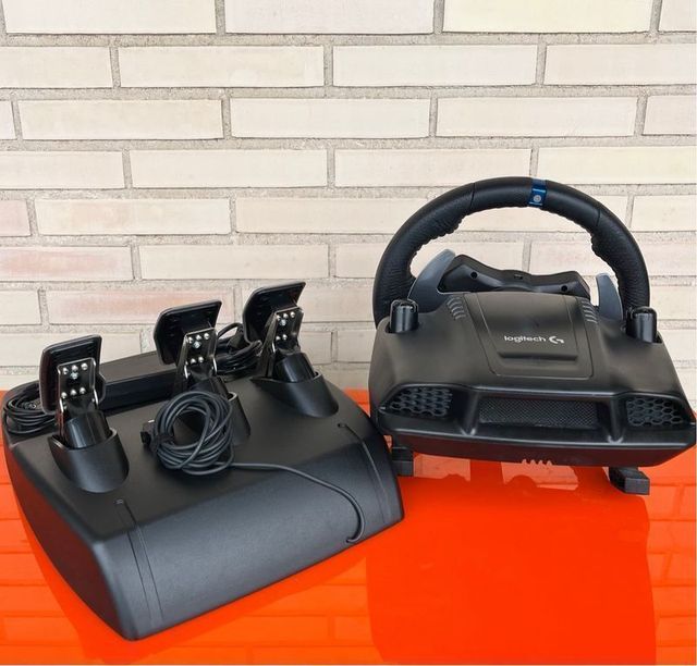 Volante Logitech G29 Driving Force
