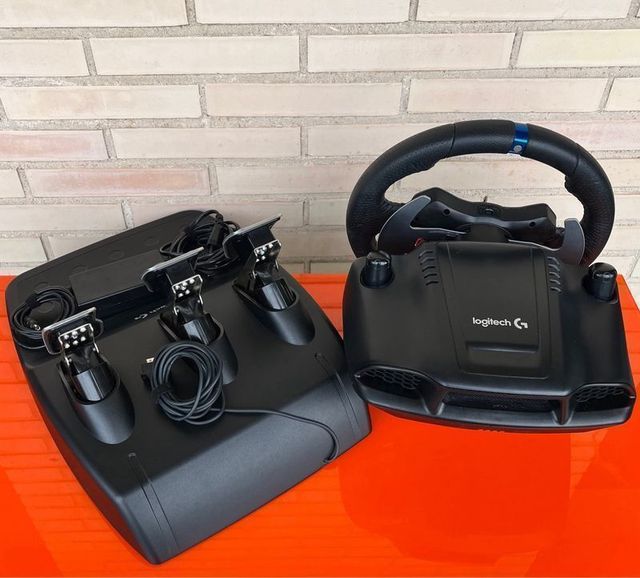 Volante Logitech G29 Driving Force