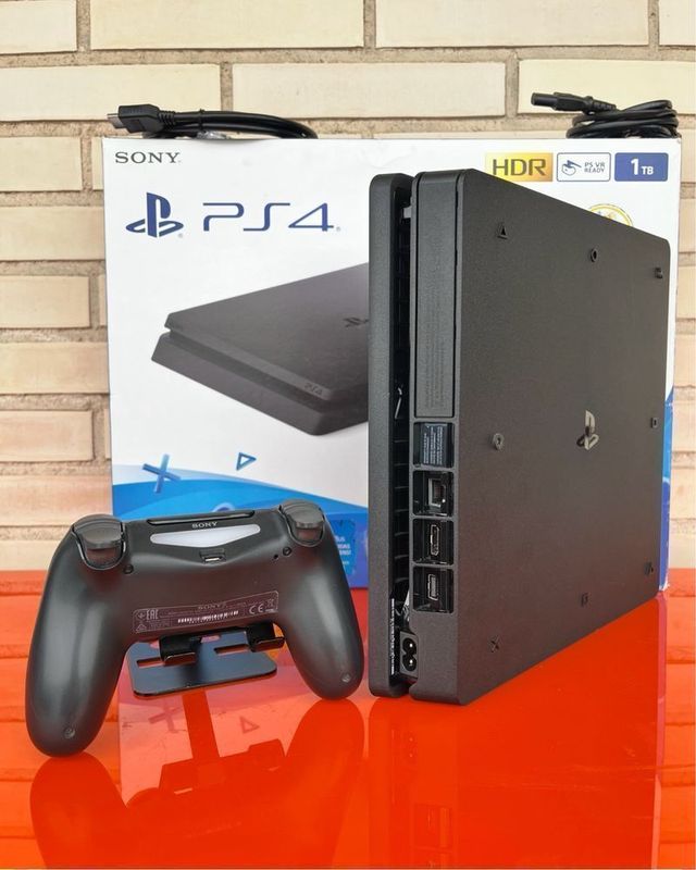 PS4 Slim (PlayStation 4) 1TB