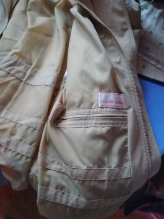 Chaqueta gabardina beige