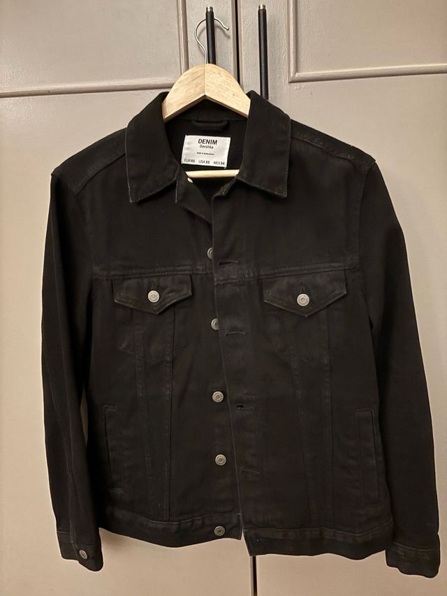 Chaqueta vaquera negra Bershka Talla XS