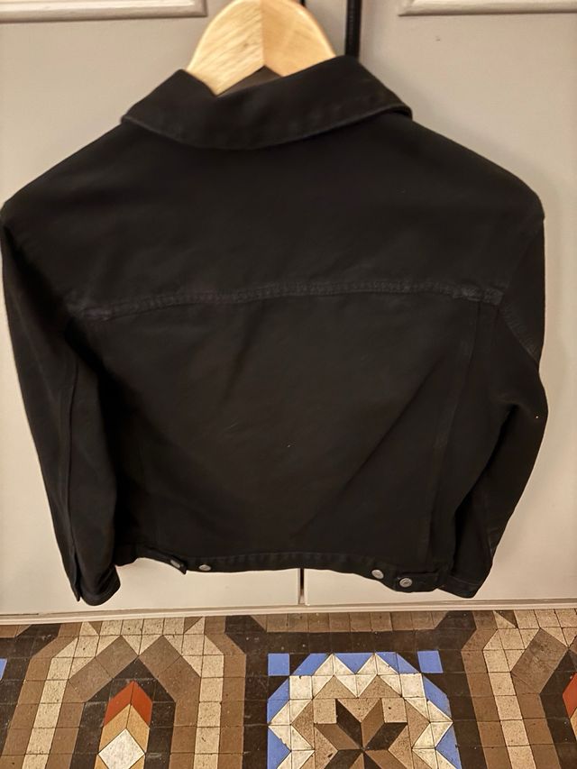 Chaqueta vaquera negra Bershka Talla XS