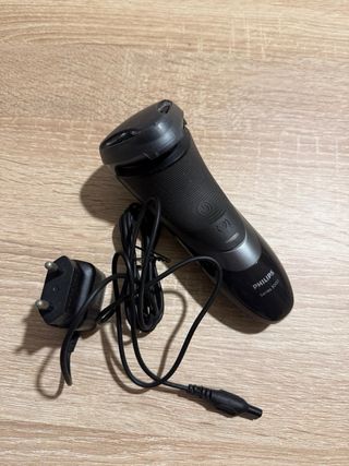 Afeitadora Philips Serie 3000 + Cargador