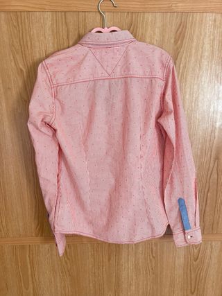 Camisa Tommy Hilfiger Rayas Rojas y Puntos