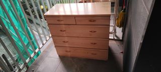 Cómoda de madera