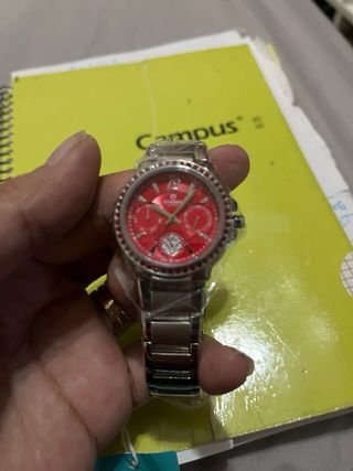 Reloj Casima Mujer Rojo y Plateado Nuevo