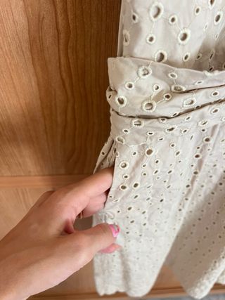 Vestido Tintoretto Beige Broderie Anglaise