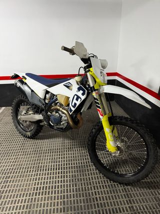 Husqvarna 450 FE 2020 - 185 horas