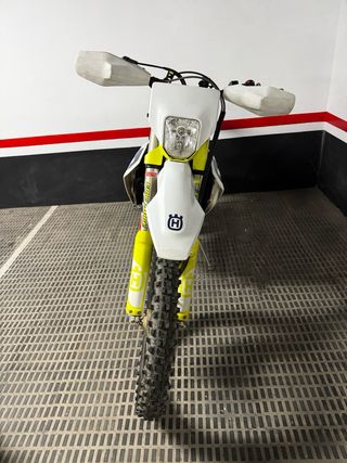 Husqvarna 450 FE 2020 - 185 horas
