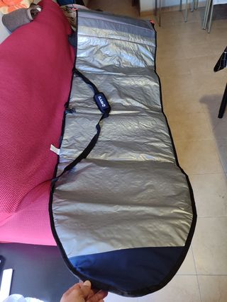 Tabla de surf OLAIAN 6 pies + funda. 
