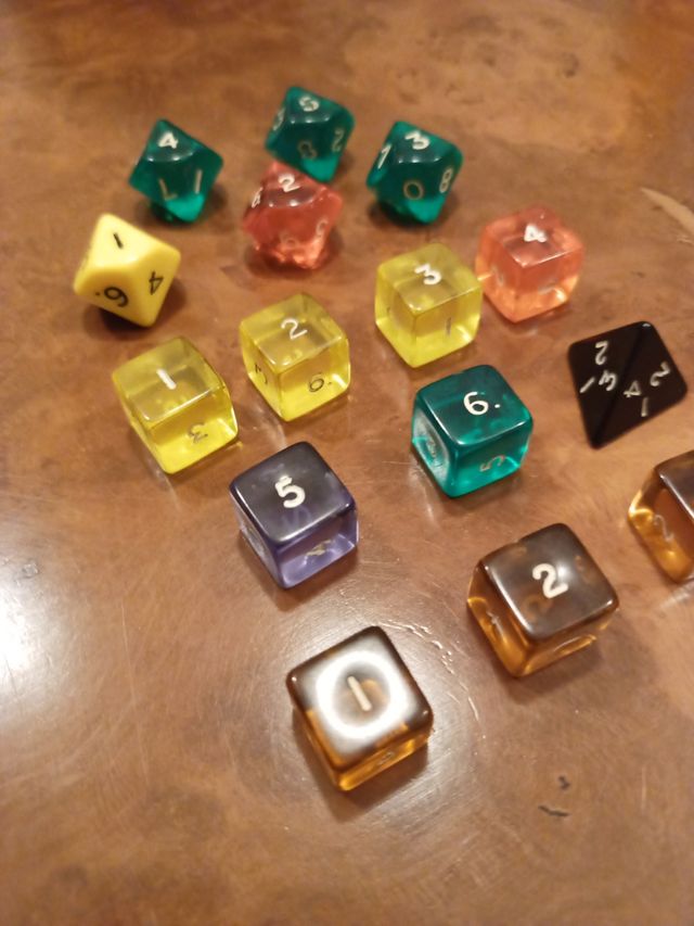 Pack Dados 10, 6, 4 caras