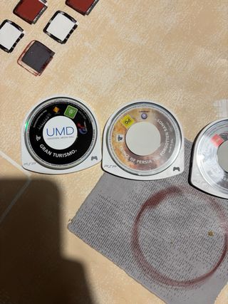 PSP nera con custodia e giochi