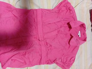 Camisa rosa con botones