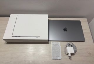 MacBook Air 15” M3 Gris Espacial