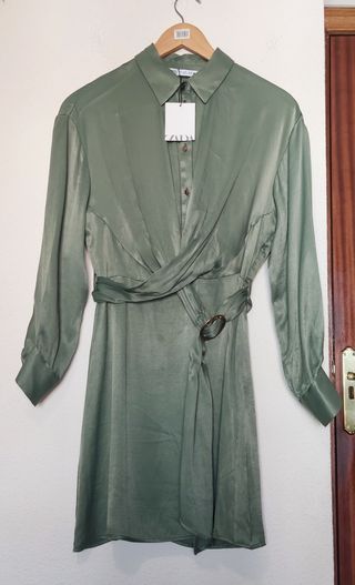 Vestido satinado verde oliva Zara nuevo