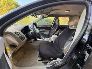 Volvo V50 2004
