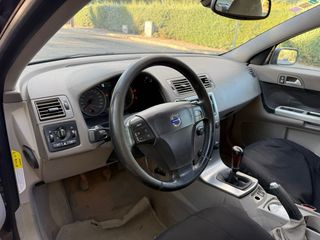 Volvo V50 2004
