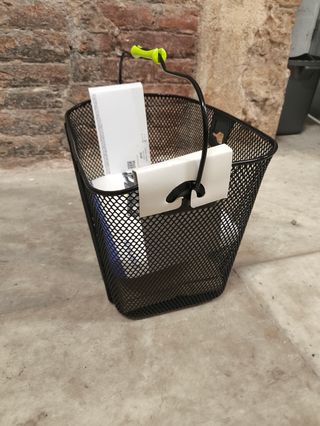 NUOVO cestino per bici elettriche nero INUTILIZZATO