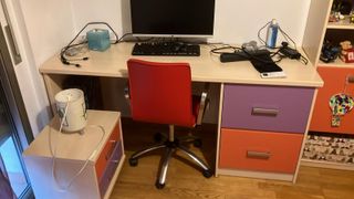 Escritorio infantil con cajonera