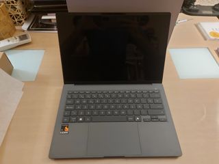 Asus Zenbook A14