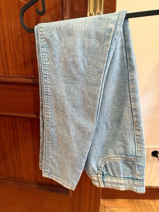 Pantalón vaquero Pull&Bear azul Talla S/36