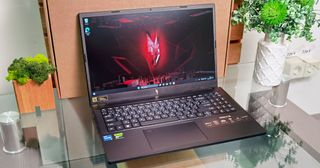 Acer Nitro V 15 Portátil Negro