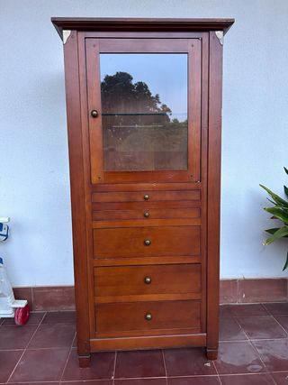 Mueble Vitrina Madera y Cristal