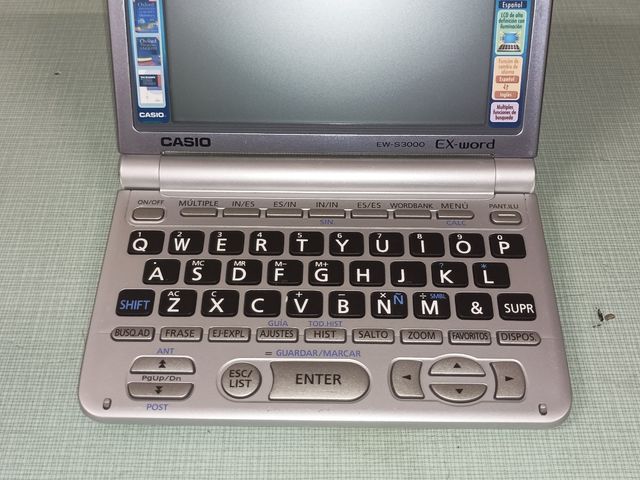 TRADUCTOR ELECTRÓNICO CASIO EW-S3000