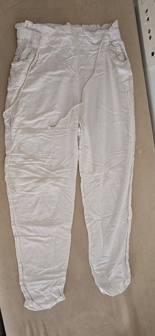 Pantalón blanco de lino con cordón
