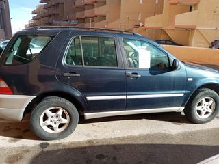 Mercedes-Benz Ml 2000