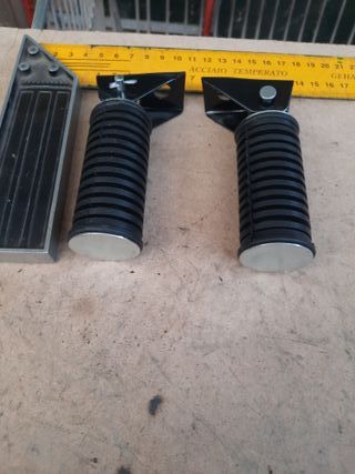 Reposapiés Estriberas Moto
