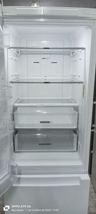 Nevera Combi Blanca Whirlpool
NO FROST ENERGÍA A+