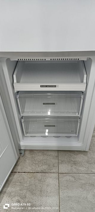 Nevera Combi Blanca Whirlpool
NO FROST ENERGÍA A+