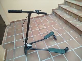 Patinete infantil de tijera