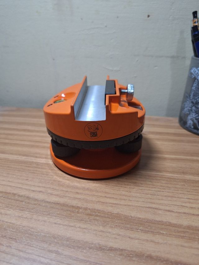 Soporte Nivel Láser Magnusson