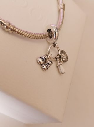 Charm Pandora Nacimiento.
