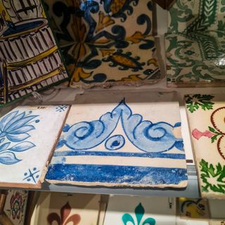 Azulejo Pombalino Sec. XVIII Pintado à Mão