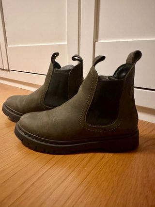 Botines Chelsea Tamaris verde oliva 