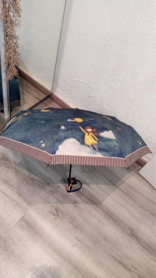 Paraguas infantil azul con estampado de gatos