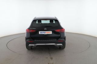 Mercedes GLA 200 d Progressive