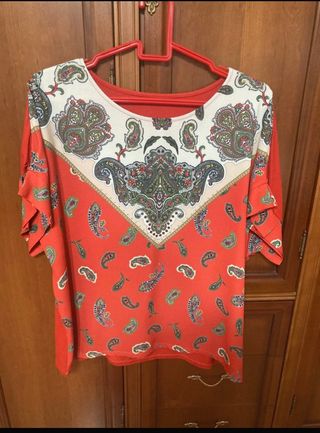 2 Camisetas El Corte Inglés Talla 48 sin etiqueta 