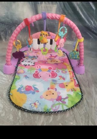 Piano Fisher-Price para bebé