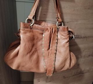 Bolso Marc Jacobs Piel beige cámel. 