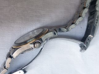 Reloj Lotus Pulsera Oro y Plata