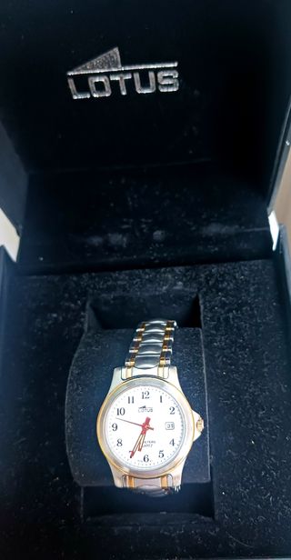 Reloj Lotus Pulsera Oro y Plata