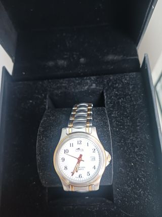 Reloj Lotus Pulsera Oro y Plata
